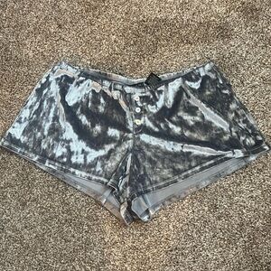 Tahari Velvet Pajama Shorts Size S